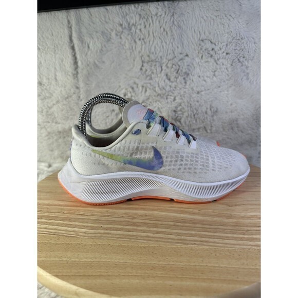 Nike Womens Air Zoom Pegasus 37 DD9667-100 White Running Shoes‎ Sneakers Size 6 - Picture 5 of 9